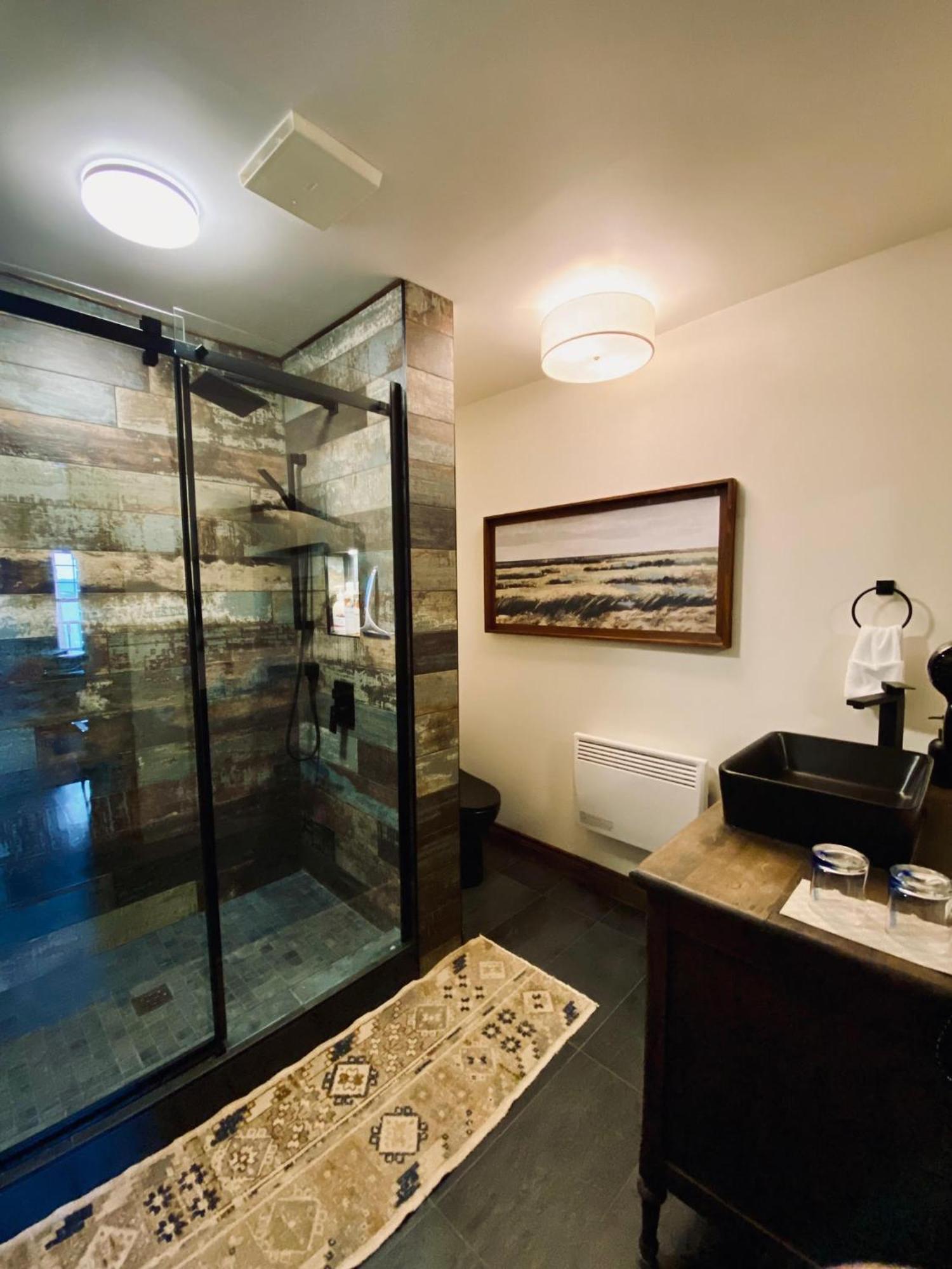 Estello Suites & Spa Lac-Mégantic Extérieur photo